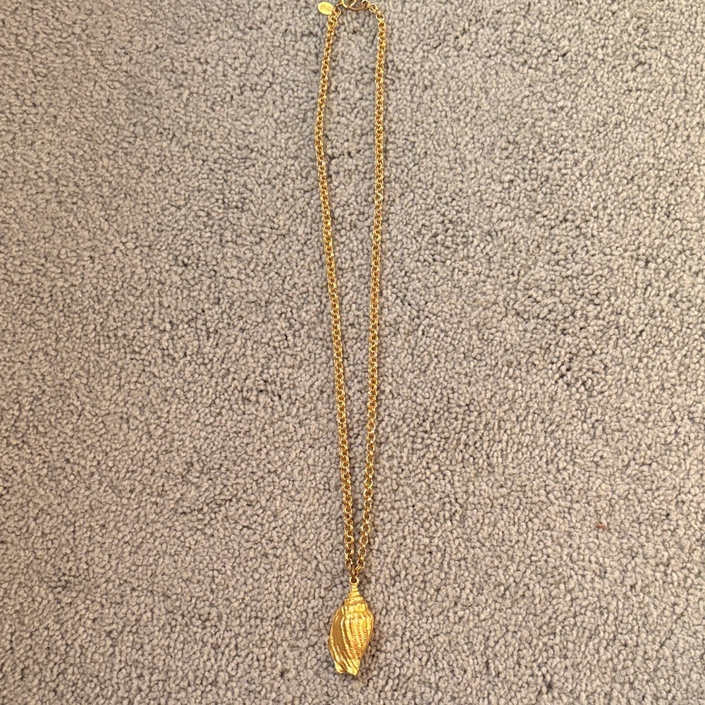 Maeve Carr Gold Shell Pendant Necklace - Women's Fashion Jewelry